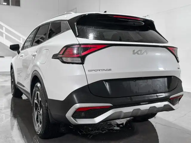 2023 Kia Sportage LX | Heated Seats | Backup Camera | AWD in Cars & Trucks in Grande Prairie - Image 5