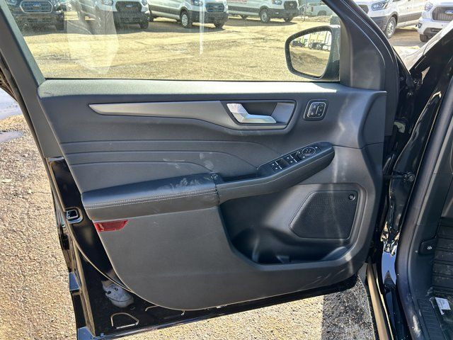 2025 Ford Escape Active in Cars & Trucks in Edmonton - Image 4