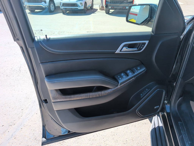 2018 GMC YUKON DENALI 4WD in Cars & Trucks in Red Deer - Image 4