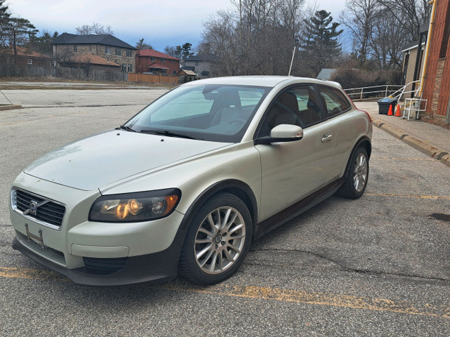 2008 Volvo C30 2dr Cpe Man 2.4i in Cars & Trucks in City of Toronto - Image 2