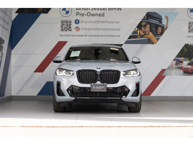 2024 BMW X4 xDrive30i in Cars & Trucks in Vancouver - Image 3