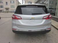 2020 Chevrolet Equinox LT All Wheel Drive. Nicely equipped with Economical 1.5 L engine, power seat,... (image 6)