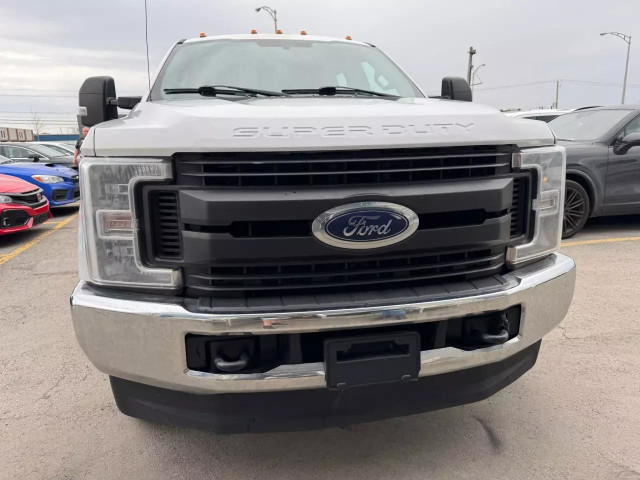 2018 FORD F-250 Super Duty XL in Cars & Trucks in Laval / North Shore - Image 3