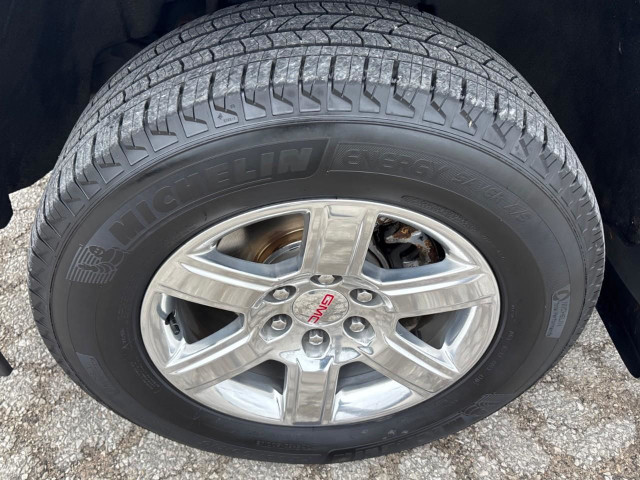 2017 GMC Sierra 1500 SLT LEATHER BUCKETS // HEATED AND COOLED... in Cars & Trucks in Barrie - Image 2