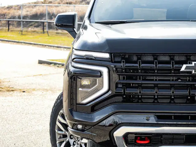 2025 Chevrolet Suburban Z71 in Cars & Trucks in Strathcona County - Image 6