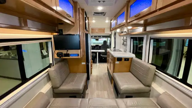 2021 Coachmen Beyond 22C in RVs & Motorhomes in Victoria - Image 16