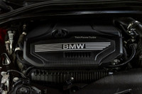 Francais: * Édition M Sport * Freins Standard * Ensemble M Sport * Volant en cuir M * Ensemble aérod... (image 9)