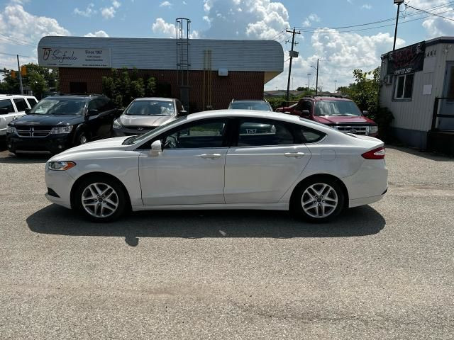 2014 Ford Fusion SE in Cars & Trucks in Kitchener / Waterloo - Image 4
