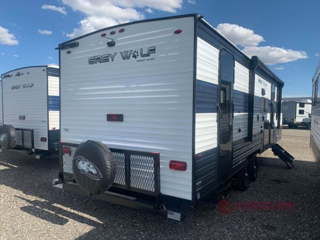 2023 Forest River RV Cherokee Grey Wolf 26DBH in Travel Trailers & Campers in Red Deer - Image 4