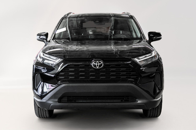 2022 Toyota RAV4 XLE AWD | MAGS | TOIT OUVRANT | CAMERA | CARPLA in Cars & Trucks in City of Montréal - Image 3