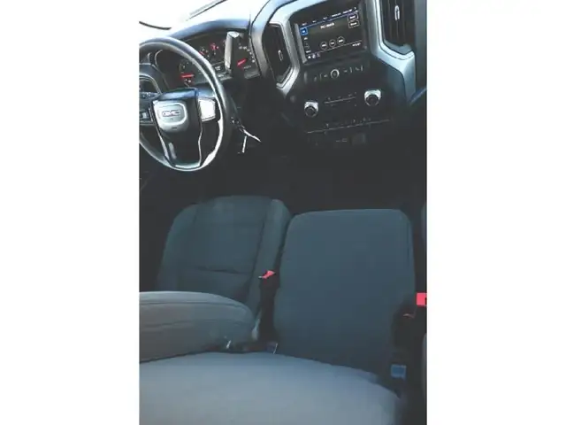 2021 GMC GMC SIERRA 2500HD in Cars & Trucks in Regina - Image 14