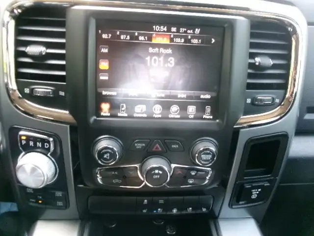 2015 Ram 1500 Sport dans Autos et camions dans Muskoka - Image 18