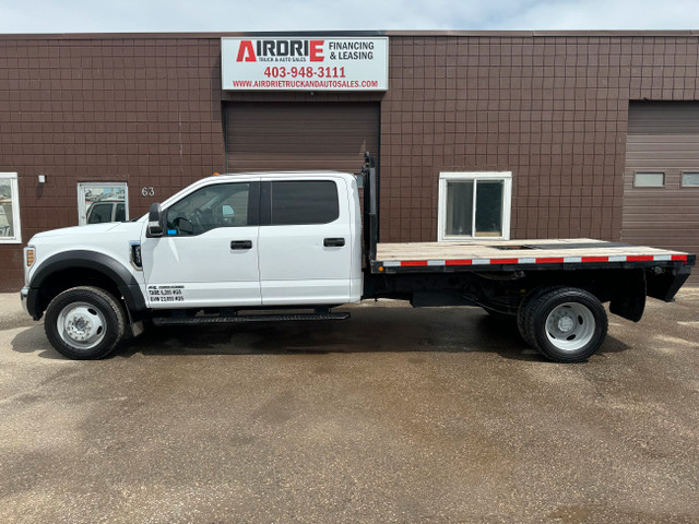 2018 Ford Super duty F-550 DRW XLT FLAT BED DRW DIESEL in Cars & Trucks in Calgary