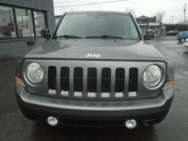 JEEP PATRIOT NORTH AWD 2012 **BAS KILO** in Cars & Trucks in Longueuil / South Shore - Image 2