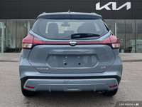 Wheels: 17 Alloy, Vehicle Dynamic Control (VDC) Electronic Stability Control (ESC), Variable Intermi... (image 4)