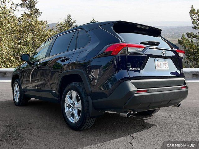 2021 Toyota RAV4 Hybrid XLE in Cars & Trucks in Moncton - Image 4