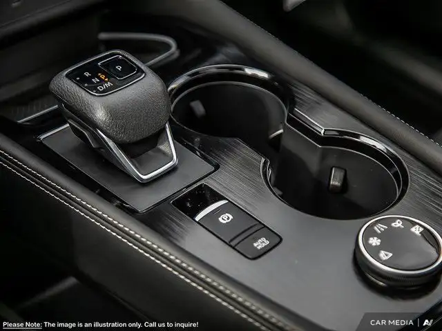 2025 Nissan Rogue Platinum in Cars & Trucks in London - Image 15