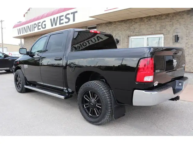 2022 Ram 1500 Classic SLT LUXURY EDITION CREW 4X4, LOADED/LEATHE in Cars & Trucks in Winnipeg - Image 15