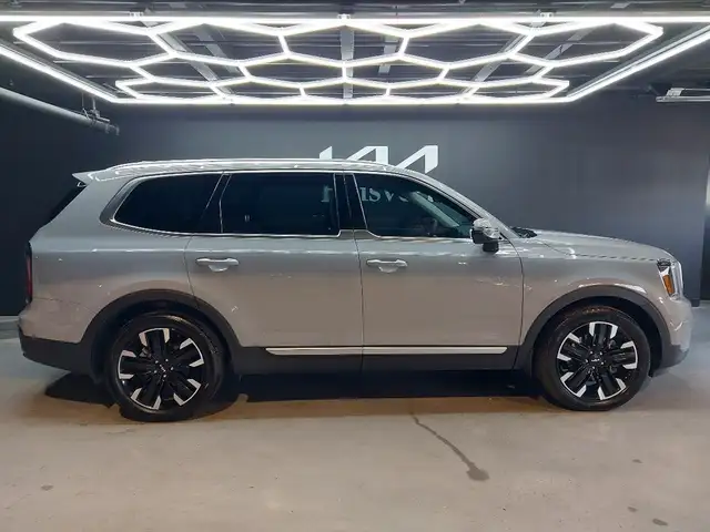 2023 Kia Telluride CERTIFIÉ 1 PROPRIÉTAIRE BAS KILOMÉTRAGE in Cars & Trucks in Laval / North Shore - Image 3