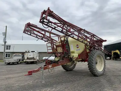 2007 HARDI COMMANDER CM1500 PULL TYPE SPRAYER STOCK #A109823 1500 GAL TANK 90 FOOT BOOM TRIPLE NOZZL...