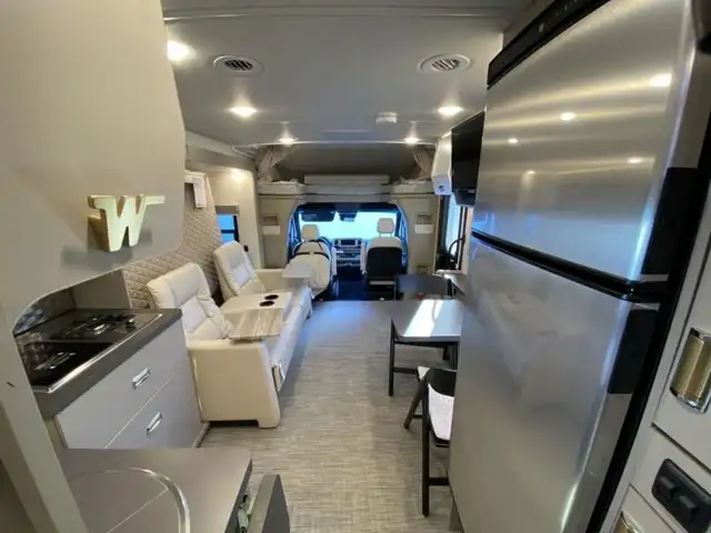 2025 Winnebago View 24T in RVs & Motorhomes in Abbotsford - Image 13