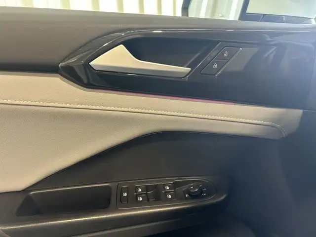 2022 Volkswagen Taos Highline AWD Auto AC Cam Nav Toit in Cars & Trucks in Gatineau - Image 14