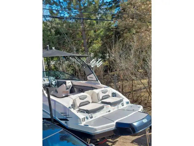 2019 Chaparral VORTEX 223 RX in Powerboats & Motorboats in Québec City - Image 6