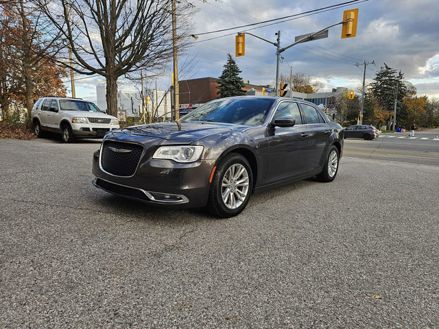 2017 Chrysler 300 FULLY CERTIFIED! CHEAPEST ONE IN CANADA! in Cars & Trucks in City of Toronto - Image 3