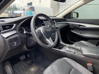 CLEAN CARFAX, Heated Front Seats, Back up Camera, Dual Screen Display, PANORAMIC SUNROOF, Power Tail... (image 8)