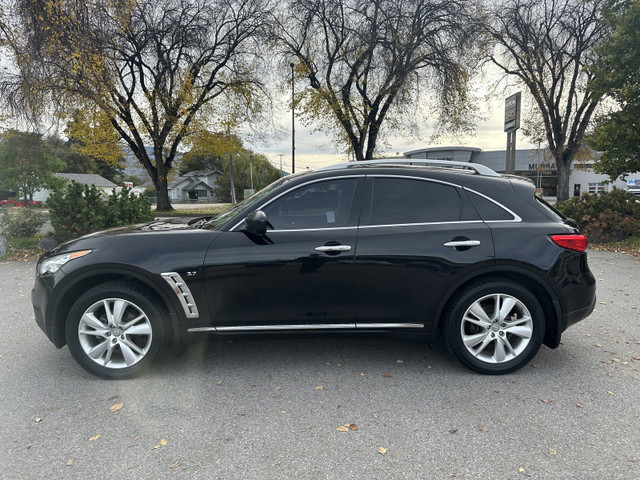 2014 INFINITI QX70 Premium in Cars & Trucks in Penticton - Image 4