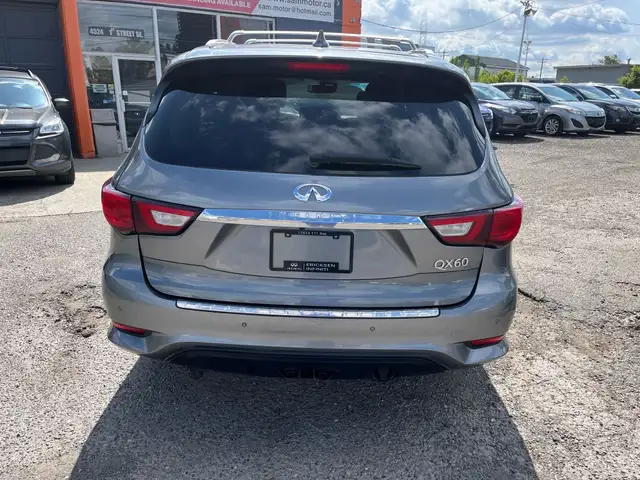 2016 INFINITI QX60 AWD 4dr in Cars & Trucks in Calgary - Image 8