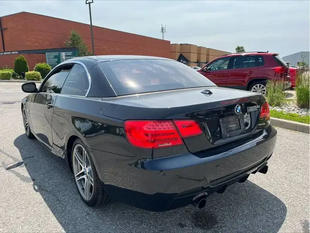 2011 BMW 3 Series Cabriolet 335is in Cars & Trucks in Mississauga / Peel Region - Image 6