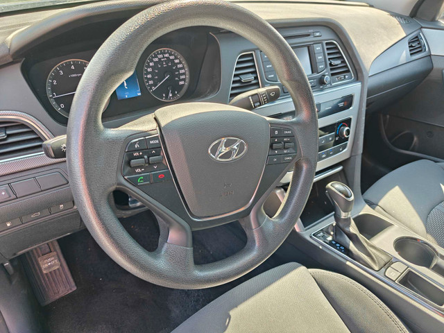 2016 Hyundai Sonata GL in Cars & Trucks in Ottawa - Image 2