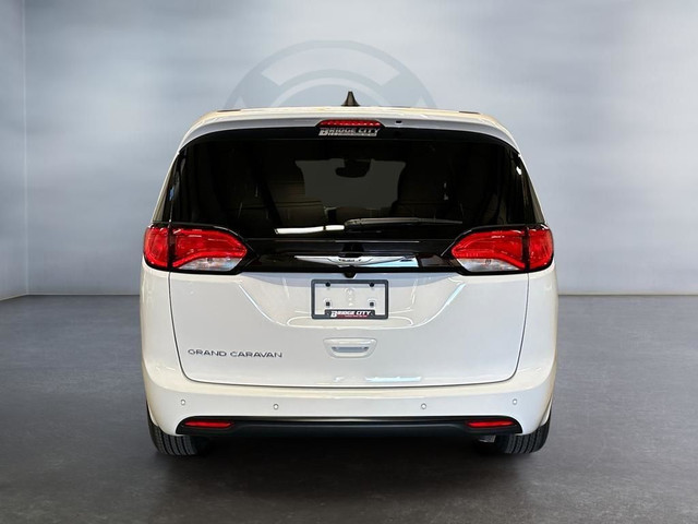 2025 Chrysler Grand Caravan SXT - Heated Seats in Cars & Trucks in Lethbridge - Image 4