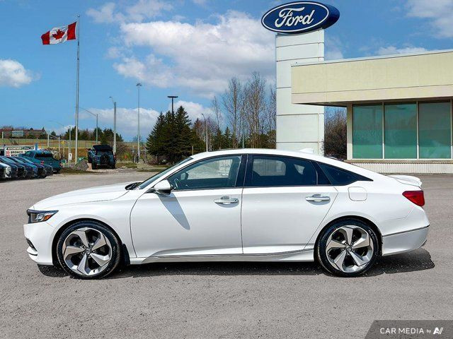 2019 Honda Accord Sedan Touring 2.0 | LEATHER HEATED SEATS in Cars & Trucks in Kitchener / Waterloo - Image 4