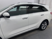 The 2016 Kia Sorento SX is a well-equipped and stylish midsize SUV that offers a balance of power, l... (image 6)