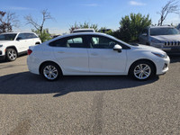 2019 CHEVROLET CRUZE LT 1.4L 6 SPEED AUTOMATIC FEATURES: CLOTH HEATED SEATS REMOTE START BLUETOOTH C... (image 9)