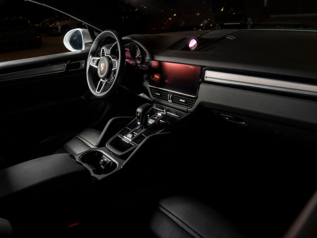 2022 Porsche Cayenne Cayenne Coupe Platinum Edition - CPO in Cars & Trucks in Québec City - Image 4