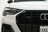 Get noticed in this gorgeous Arkona White SUV! Treat yourself to the features you deserve in this lo... (image 2)