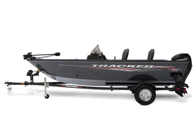 2023 TRACKER Pro Guide V-16 SC in Powerboats & Motorboats in Regina - Image 2