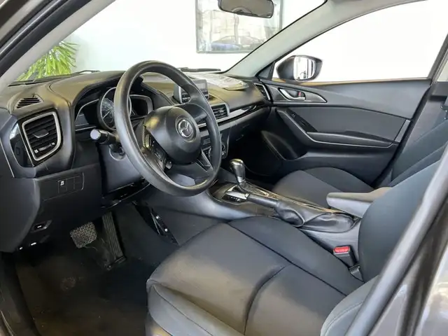 2014 Mazda Mazda3 GX-SKY in Cars & Trucks in City of Montréal - Image 11