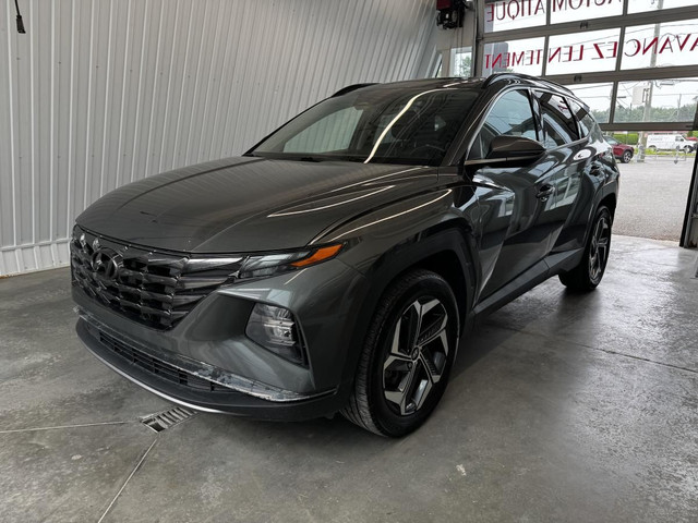 Hyundai Tucson Hybrid Luxury AWD Cuir Toit Ouvrant Volant Chauff in Cars & Trucks in Trois-Rivières