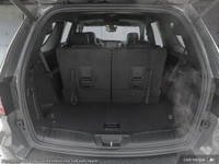 This Dodge Durango boasts a Regular Unleaded V-8 5.7 L/345 engine powering this Automatic transmissi... (image 7)