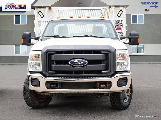 2013 Ford F-350 Chassis XL REGULAR CAB 4X4 FLAT DECK AS TRADED in Cars & Trucks in Edmonton - Image 2