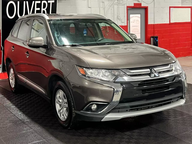 2017 MITSUBISHI Outlander SE 7 PLACES/JAMAIS ACCIDENTE/UN PROPRI in Cars & Trucks in City of Montréal - Image 2