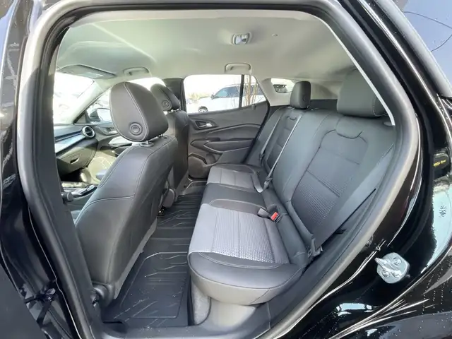 2025 Chevrolet Trax LT in Cars & Trucks in Calgary - Image 21