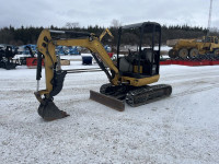 2015 Caterpillar 302.7D CR EXCAVATOR 3.5 TON CLASS