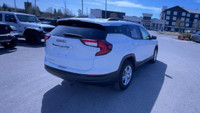 All Wheel Drive. Cloth Interior. Touchscreen. Bluetooth. Remote Start. Rear View Backup Camera. Push... (image 8)