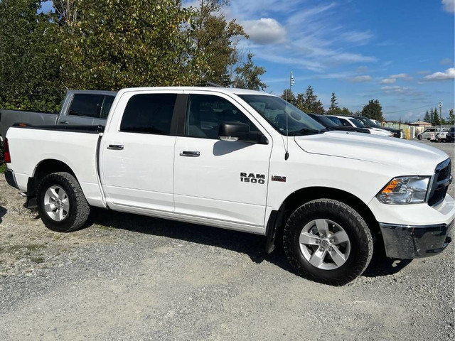 2016 RAM 1500 Crew Cab 4x4 SLT (140.5 WB - 5.7 Box) in Cars & Trucks in Ottawa - Image 3