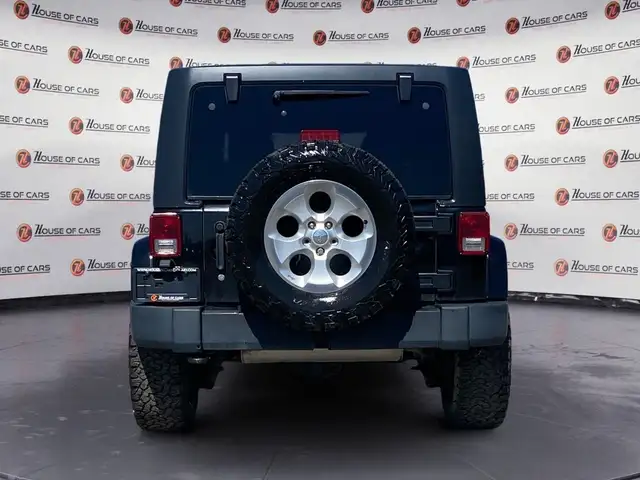 2014 Jeep WRANGLER UNLIMITED Sahara Unlimited**Without Navigatio in Cars & Trucks in Calgary - Image 6
